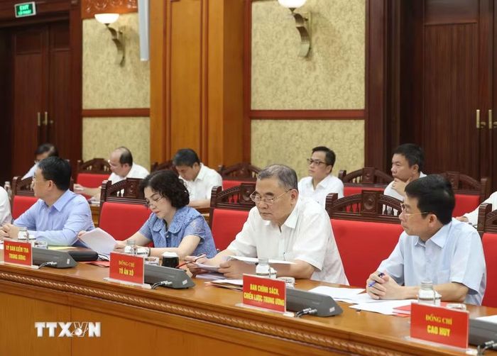 Các đại biểu tham dự buổi làm việc. (Ảnh: Thống Nhất/TTXVN)