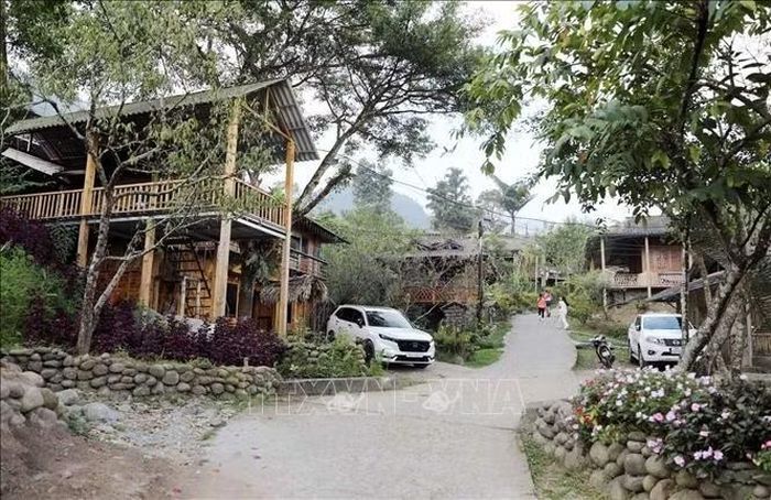 Những năm gần đây, Lao Chải đã trở thành một trong những điểm đến hấp dẫn cho du khách. Ảnh: Quý Trung - TTXVN