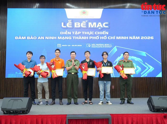Các đội đoạt giải tại chương trình diễn tập thực chiến bảo đảm an ninh mạng năm 2026.