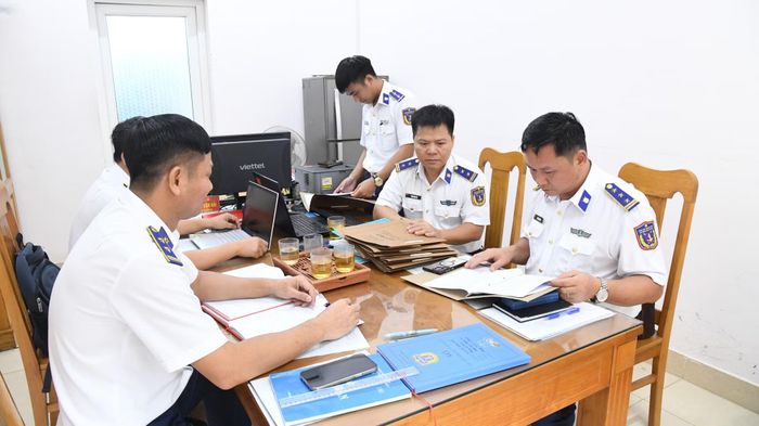 Kiểm tra công tác lưu trữ tại cơ quan nghiệp vụ.