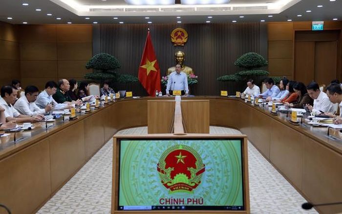 Phó Thủ tướng Thường trực Phạm Gia Túc yêu cầu hoàn thiện các cơ chế, chính sách đặc thù, tạo động lực phát triển kinh tế cửa khẩu tại Lào Cai và Tây Ninh (Ảnh: VGP).