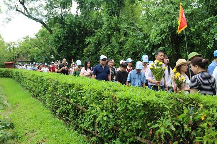 Tổng doanh thu từ du lịch cũng chạm mốc ấn tượng với hơn12.000 tỷ đồng. 