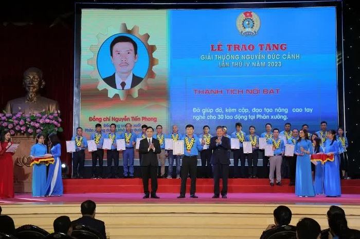 Ông Nguyễn Tiến Phong – Nhà máy Đường An Khê, được tặng Bằng Lao động sáng tạo năm 2025 với sáng kiến cải tạo thùng chứa nước mía hỗn hợp hai dây chuyền.