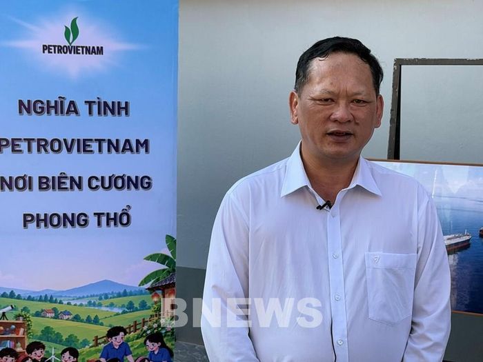 Ông Vũ Tiến Hoá, Phó Giám đốc Sở Giáo dục và Đào tạo tỉnh Lai Châu tại lễ tiếp nhận phòng học STEM Trường Petrovietnam-Phong Thổ. Ảnh: Anh Nguyễn/Bnews/vnanet.vn