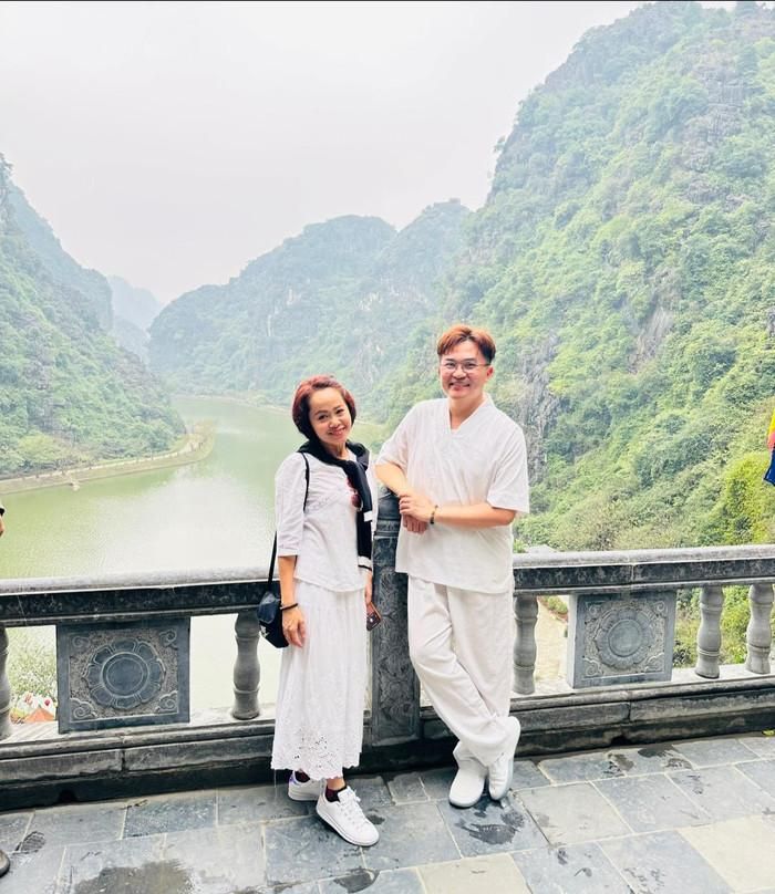 Đại Nghĩa và Kim Huyền là đôi bạn thân thiết lâu năm trong showbiz Việt. 