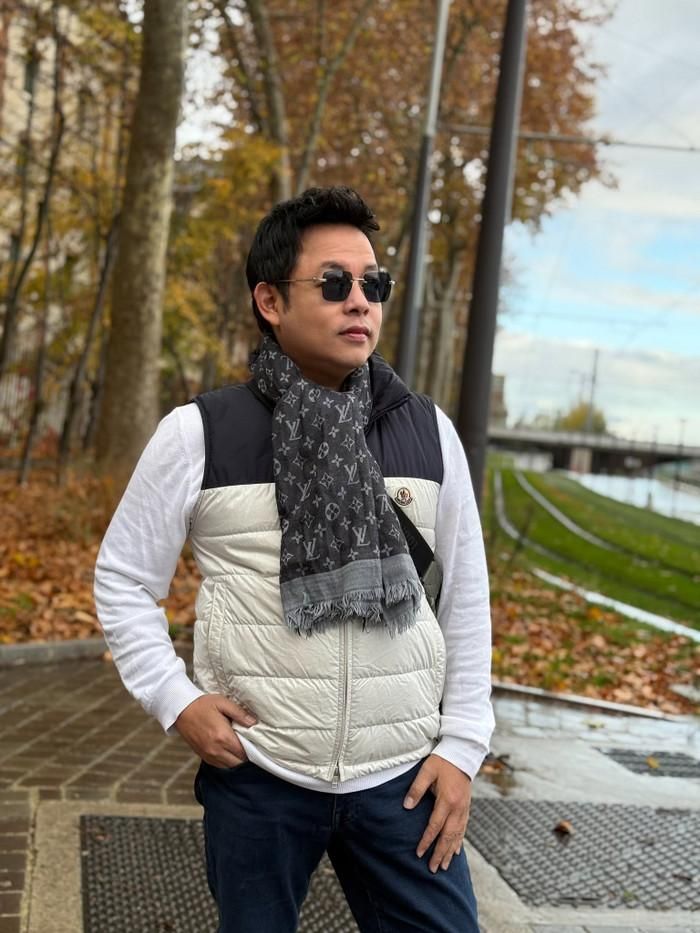 Quang Lê thường xuyên cập nhật hình ảnh đời thường.