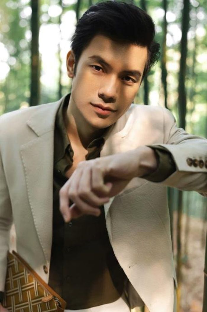 Nhan Phúc Vinh.