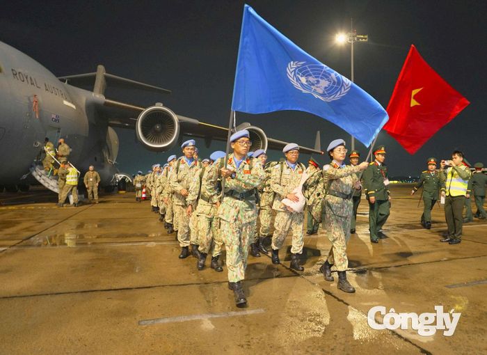 Ngày trở về của những người lính mũ nồi xanh từ Nam Sudan.