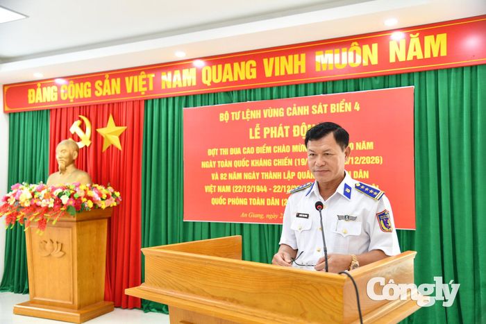 Đại tá Nguyễn Thái Dương, Ủy viên Ban thường vụ, Phó chính ủy, Phó chủ tịch thường trực Hội đồng thi đua khen thưởng BTL Vùng phát động thi đua.