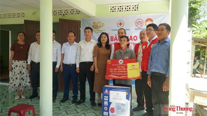 Những ngôi nhà được bàn giao ngay trước mùa mưa bão năm 2026 sẽ là điểm tựa an toàn cho người dân