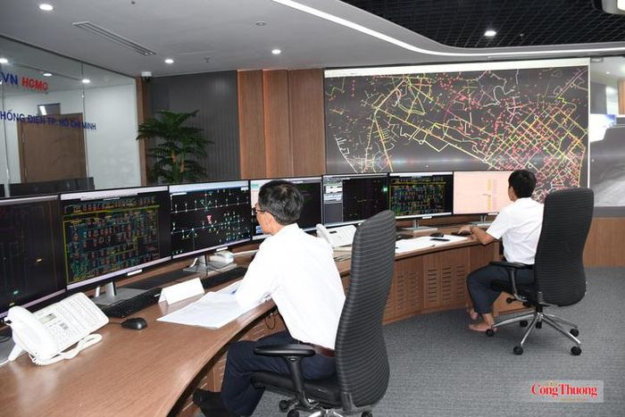 Dự báo phụ tải mùa khô 2027 có thể tăng 6,5-11,11%, EVNHCMC triển khai nhiều giải pháp bảo đảm hệ thống điện vận hành ổn định, liên tục.