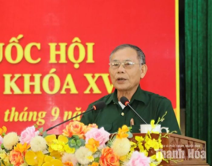 Cử tri xã Hoằng Sơn phát biểu ý kiến.