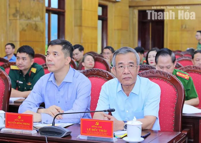 Bí thư Tỉnh ủy Lê Đức Thái và Phó Bí thư Thường trực Tỉnh ủy Nguyễn Hồng Phong dự phiên họp tại điểm cầu Tỉnh ủy Thanh Hóa.