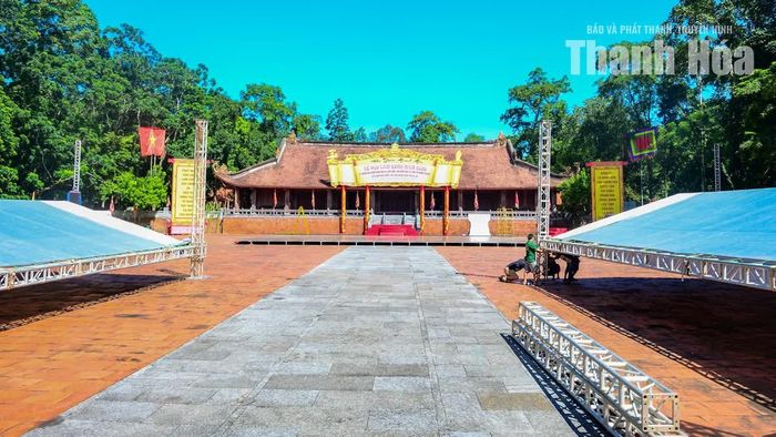Ban Quản lý di sản Thành Nhà Hồ và các di tích trọng điểm tỉnh Thanh Hóa là đơn vị chủ trì tổ chức lễ hội. Đến nay, công tác chuẩn bị các điều kiện phục vụ lễ hội đang được Ban Quản lý tích cực triển khai, bảo đảm đúng tiến độ và kế hoạch đề ra.