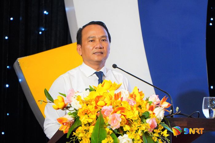 Phó Bí thư Thành ủy, Chủ tịch Ủy ban MTTQ Việt Nam thành phố Nguyễn Đình Vĩnh phát biểu tại hội nghị. Ảnh: VINH ANH
