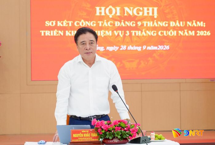 Phó Bí thư Thường trực Thành ủy, Bí thư Đảng ủy các cơ quan Đảng thành phố Nguyễn Khắc Toàn phát biểu kết luận. Ảnh: T.CÔNG