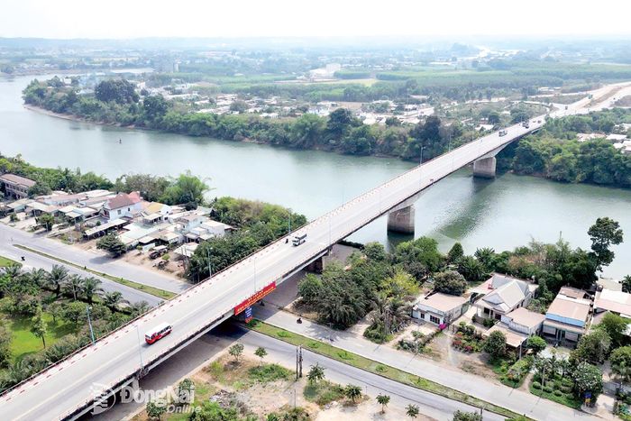 Điểm cuối tuyến cao tốc thuộc Dự án Đường vành đai 4 - Thành phố Hồ Chí Minh, đoạn qua thành phố Đồng Nai tại cầu Thủ Biên. Ảnh: Phạm Tùng