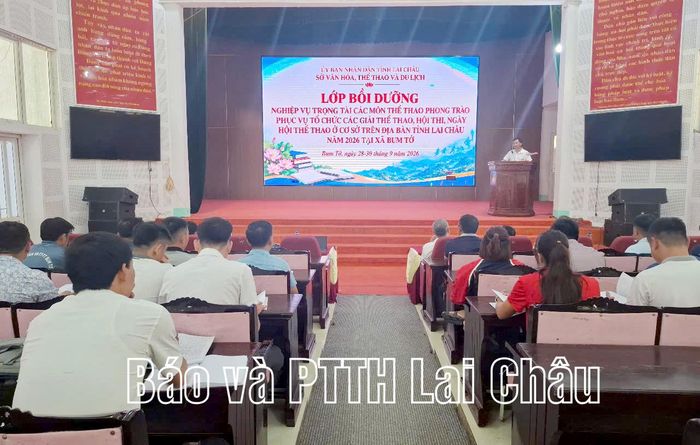 Quang cảnh lớp bồi dưỡng.