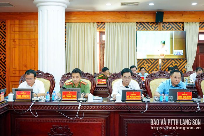 Các đại biểu dự phiên họp