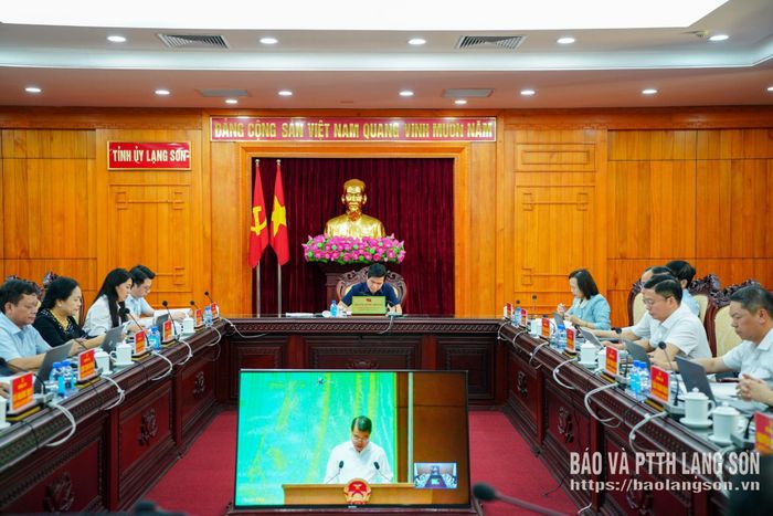 Các đại biểu dự phiên họp