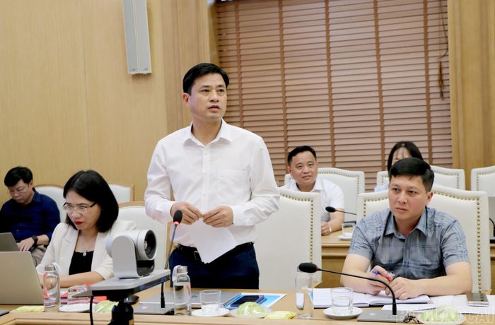 Lãnh đạo các địa phương phát biểu tại hội nghị.