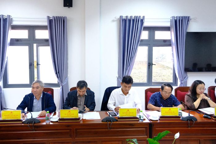Đại diện lãnh đạo Ủy ban Kiểm tra Tỉnh ủy tham dự buổi làm việc