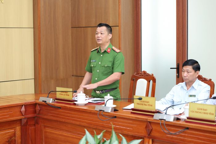 Đại tá Đậu Xuân Bảo, Phó Giám đốc Công an tỉnh báo cáo vụ việc thuộc thẩm quyền