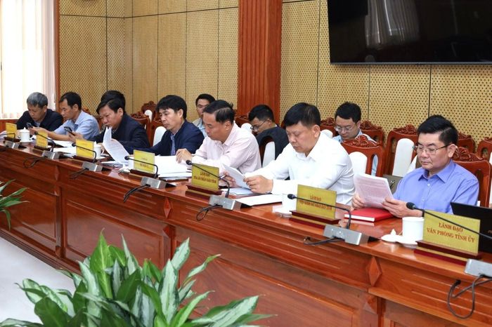 Lãnh đạo các sở, ban, ngành dự buổi tiếp công dân
