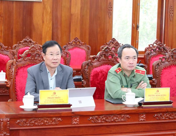 Lãnh đạo Ủy ban MTTQ Việt Nam tỉnh và Công an tỉnh dự hội nghị