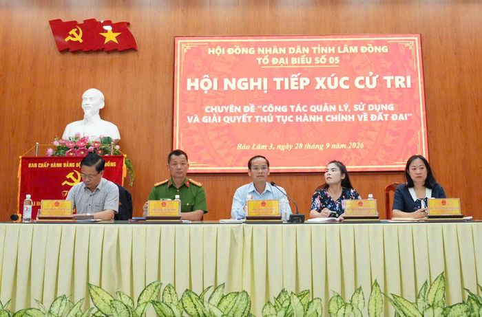 Tổ đại biểu số 5 tiếp xúc cử tri tại xã Bảo Lâm 3