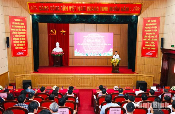 Quang cảnh lễ khai mạc.
