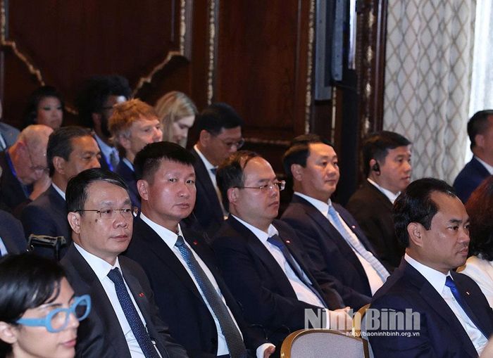 Đồng chí Bí thư Tỉnh ủy Trần Huy Tuấn tham dự cuộc gặp gỡ thân mật giữa Tổng Bí thư, Chủ tịch nước Tô Lâm và Đoàn đại biểu cấp cao Việt Nam với những người bạn Hoa Kỳ.