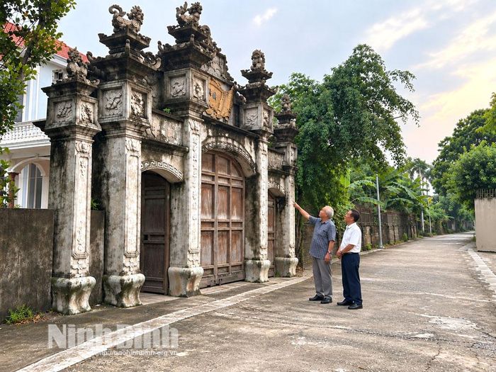 Công trình kiến trúc cổ tại làng Quan Văn, xã Lý Nhân cần sớm được nghiên cứu bảo tồn.