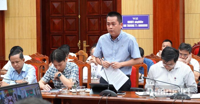 Đại diện lãnh đạo UBND xã Kim Điền phát biểu ý kiến tại cuộc họp - Ảnh: C.H