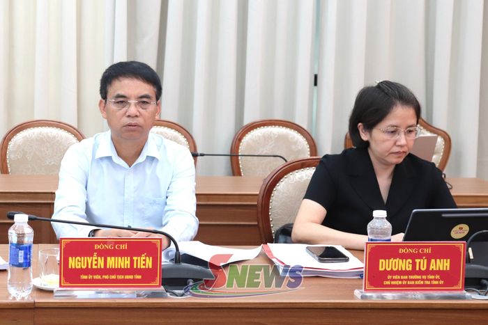 Các đại biểu dự hội nghị.