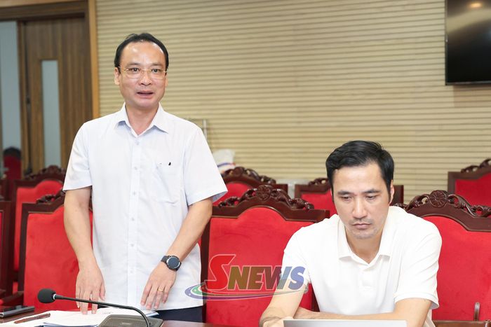 Đại diện Thanh tra tỉnh phát biểu tại cuộc làm việc.
