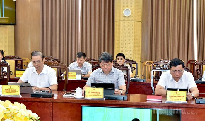 Các đại biểu dự tại điểm cầu tỉnh.