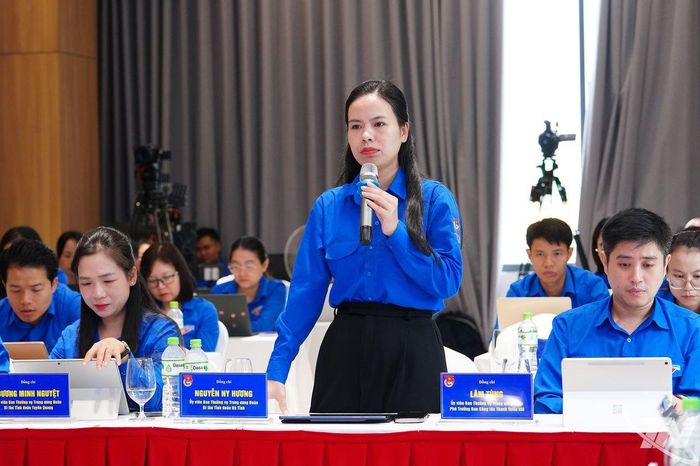 Đại biểu thảo luận tại Hội nghị.