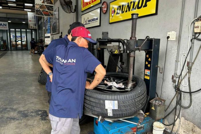 Chủ xe cần thường xuyên kiểm tra áp suất lốp và duy trì ở mức khuyến cáo của nhà sản xuất.