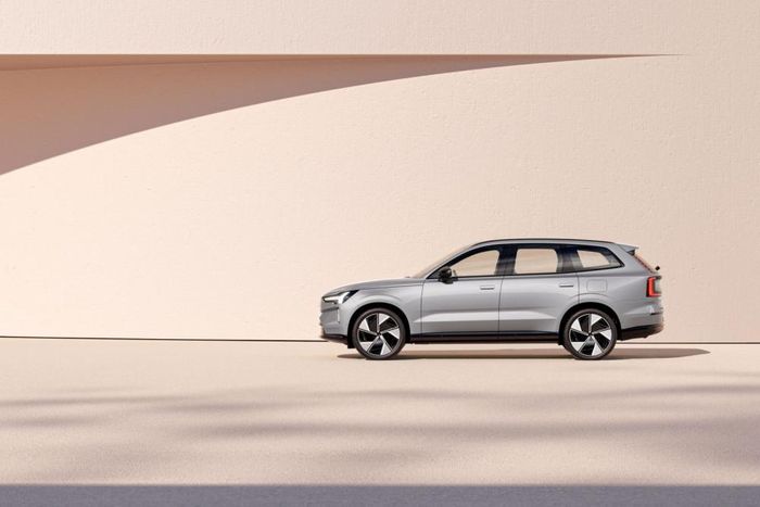 Mẫu SUV điện Volvo EX90