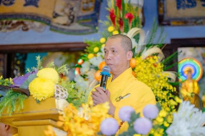 Thượng tọa Thích Thanh Bảo công bố quyết định bổ nhiệm trụ trì tổ đình Linh Ứng Non Nước