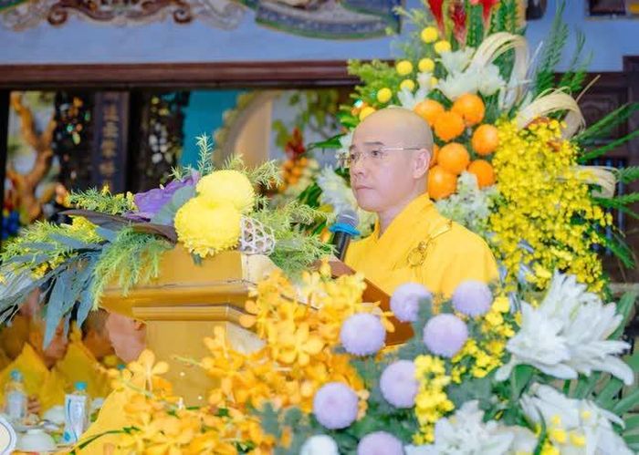  Thượng tọa Thích Thông Đạo cung tuyên tiểu sử Hòa thượng Thích Thiện Nguyện