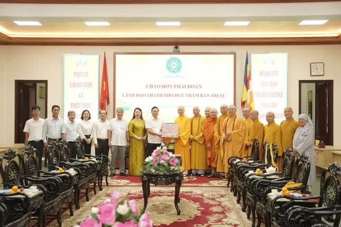 Lưu niệm cùng Ban Trị sự GHPGVN TP.Huế