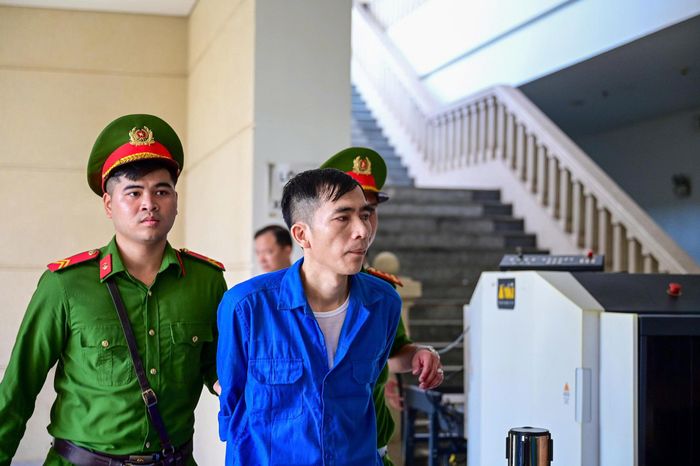 Trong thời gian điều trị tại Viện Pháp y, Mai Anh đã hối lộ nhiều lãnh đạo, nhân viên của Viện để có phòng riêng (có điều hòa và thiết bị âm thanh) để tổ chức ăn chơi, thậm chí sử dụng ma túy ngay trong Viện. Vợ chồng Mai Anh còn thường xuyên đi du lịch và mời cả cán bộ, lãnh đạo khoa điều trị của Viện Pháp y đi cùng. Sau đó, Mai Anh dắt mối, đặt vấn đề với lãnh đạo Viện Pháp y để lo "chạy" kết luận giám định tâm thần cho các đối tượng khác.