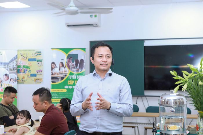 ThS Lê Trung Kiên, Hiệu trưởng Trường THPT Phùng Hưng (Sóc Sơn, Hà Nội), cho rằng giảm số môn thi chưa chắc đồng nghĩa với giảm áp lực tuyển sinh lớp 10.