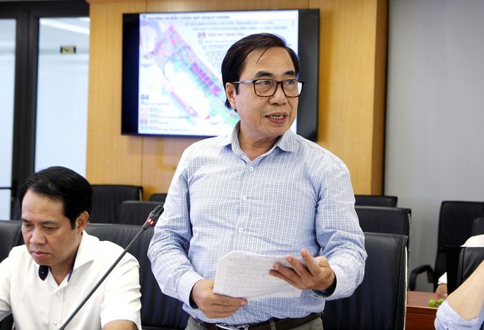 Ông Trần Anh Tuấn, Phó chủ tịch Thường trực Hội Cấp thoát nước Việt Nam góp ý cho điều chỉnh quy hoạch.