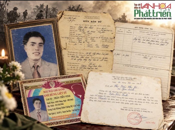 Những tư liệu, di ảnh và giấy tờ gia đình còn lưu giữ về liệt sĩ Trần Tiến Vinh. Ảnh: Gia đình cung cấp.