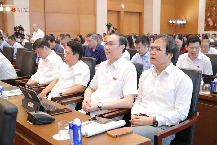 Các đại biểu dự hội nghị. Ảnh: Hồ Long