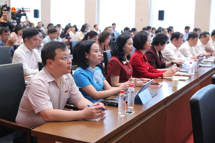 Các đại biểu tham dự hội nghị. Ảnh: Hồ Long