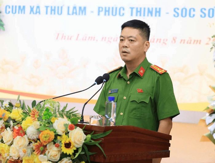 Ngày 26/8, đại diện Ban Chỉ huy Công an xã Phúc Thịnh báo cáo tại chương trình tổng kết diễn tập chiến đấu phòng thủ cụm xã Thư Lâm – Phúc Thịnh – Sóc Sơn
